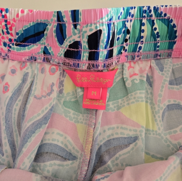 Lilly Pulitzer Katia Shorts - Picture 3 of 5